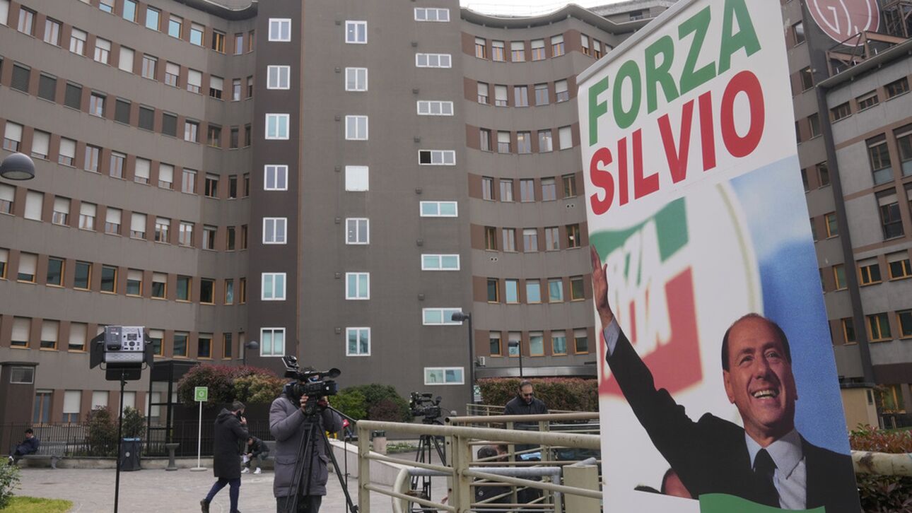 Για τέταρτη μέρα στην εντατική ο Μπερλουσκόνι – Τα νεότερα για την υγεία του