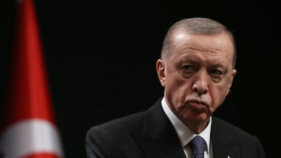 «Ισόβιος» Πρόεδρος Τουρκίας ο Ερντογάν