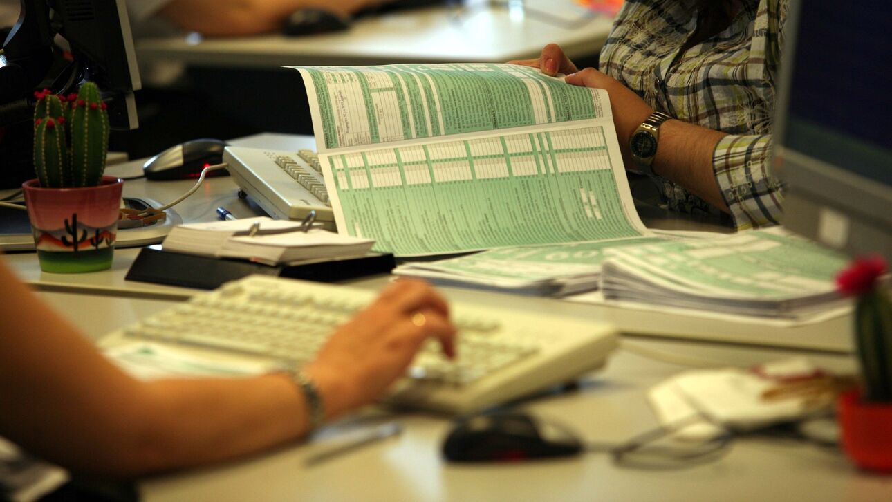 Φορολογικές δηλώσεις: Τα σημεία «κλειδιά» που πρέπει να προσέξουν οι φορολογούμενοι