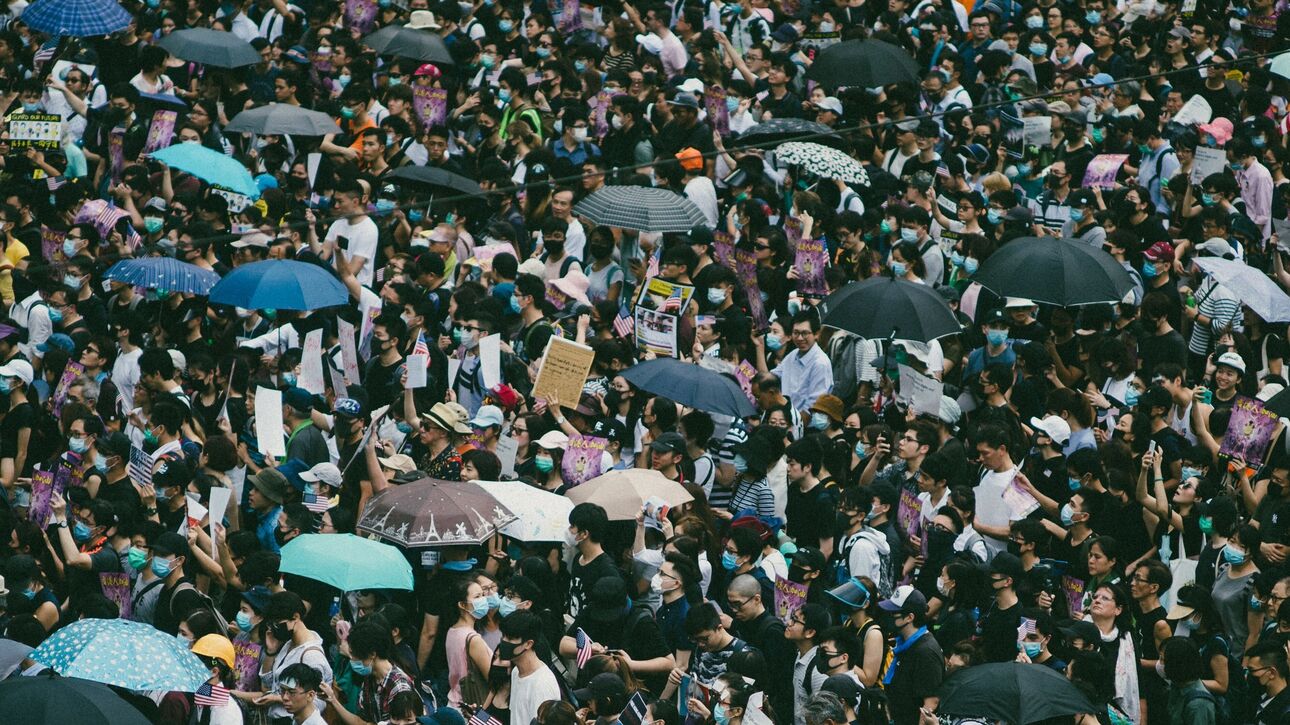 Η Ευρώπη γερνάει: Ραγδαία μείωση πληθυσμού έως το 2050 – Τι ισχύει για την Ελλάδα