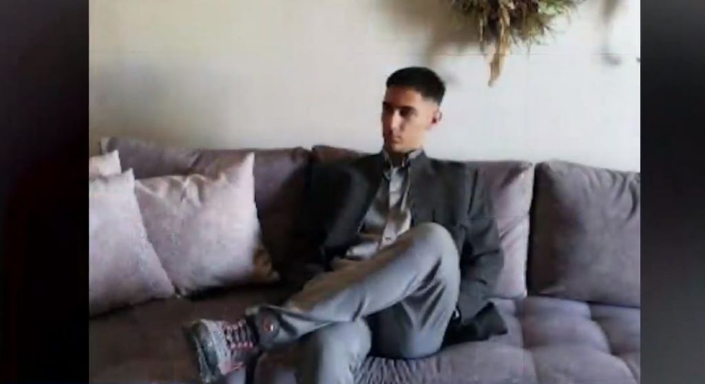 Αυτός είναι ο 18χρονος που μαχαίρωσαν για ένα τσαντάκι – «Ζει από θαύμα»