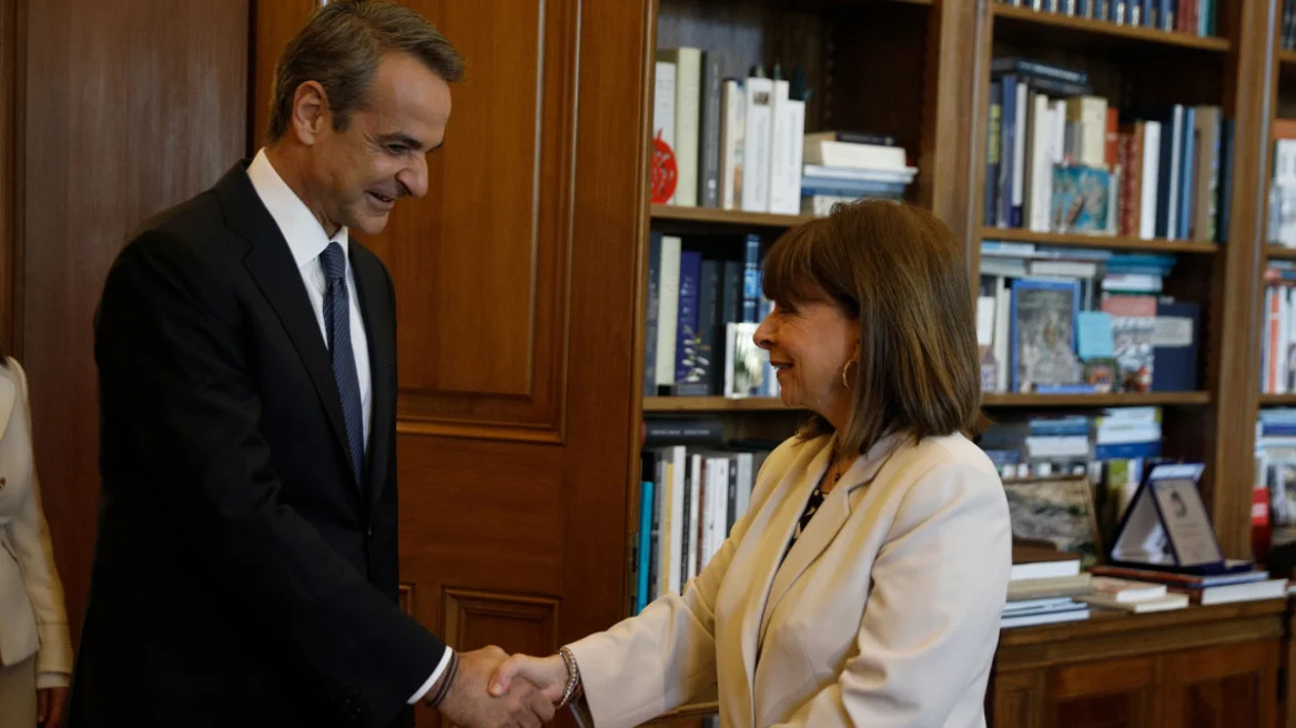 Εκλογές 2023: Ο Μητσοτάκης στη Σακελλαροπούλου – Ζήτησε εκλογές στις 21 Μαΐου