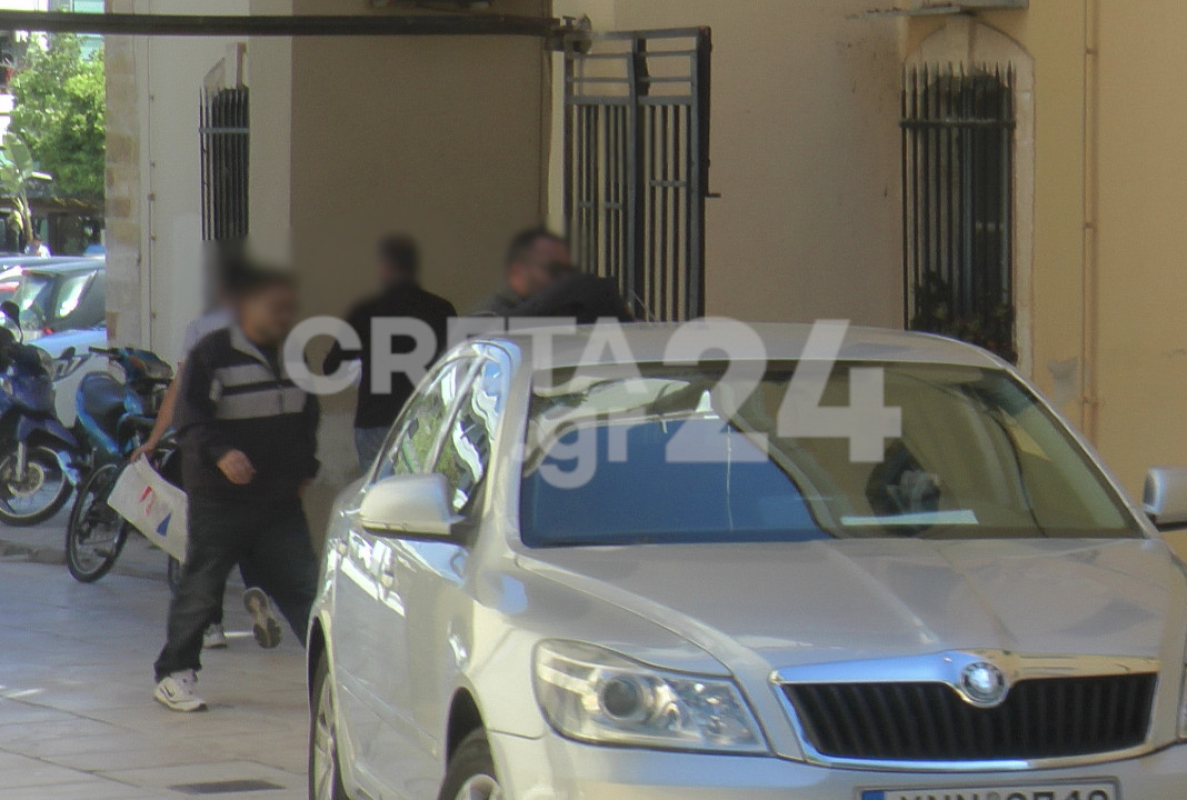 Κρήτη: Προθεσμία για την Παρασκευή έλαβε ο 46χρονος που χτύπησε και εγκατέλειψε διανομέα