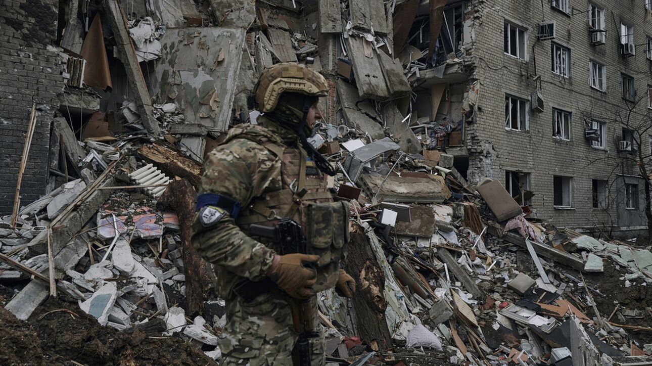 Ουκρανοί στρατιώτες λένε ότι ανακάλυψαν εκατοντάδες σορούς Ρώσων στρατιωτών