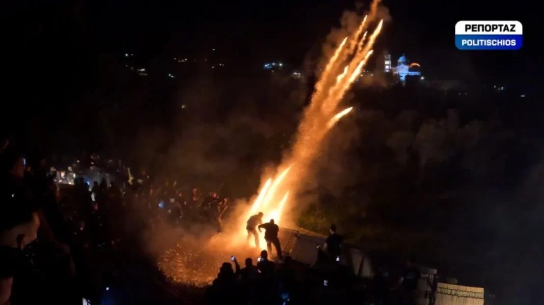 Εντυπωσιακά βίντεο από τον ρουκετοπόλεμο στο Βροντάδο της Χίου