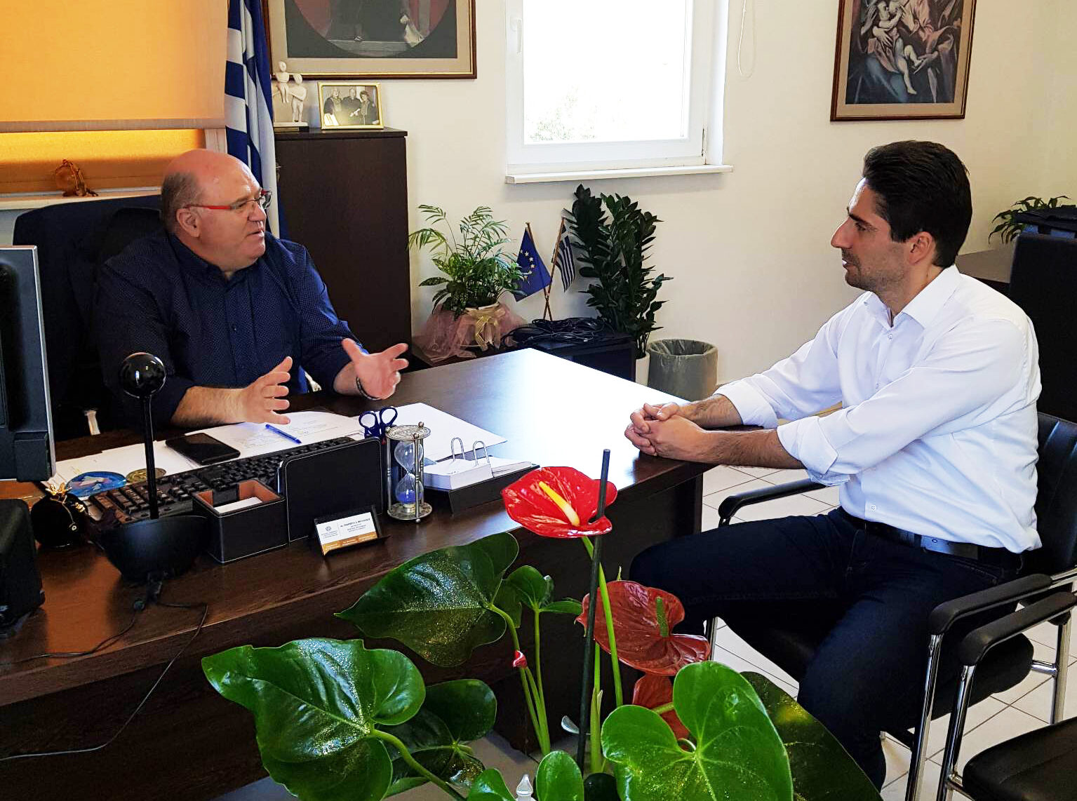 Συνάντηση του υποψήφιου βουλευτή ΠΑΣΟΚ Γιώργου Ξυλούρη με τον Διευθυντή Πρωτοβάθμιας Εκπαίδευσης Νομού Ηρακλείου