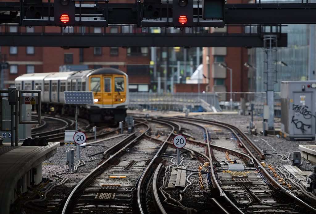 Νέες απεργίες στις σιδηροδρομικές μεταφορές στη Βρετανία