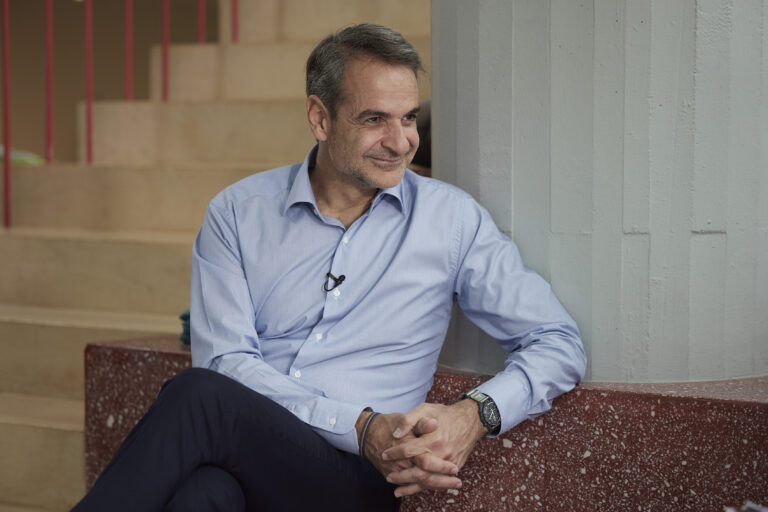 Κ. Μητσοτάκης: Θέλω να κλείσει το χάσμα στους μισθούς ανδρών και γυναικών – Περισσότερες γυναίκες στο επόμενο υπουργικό