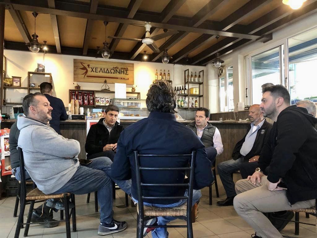 Στη λαχαναγορά Ηρακλείου ο Λευτέρης Αυγενάκης
