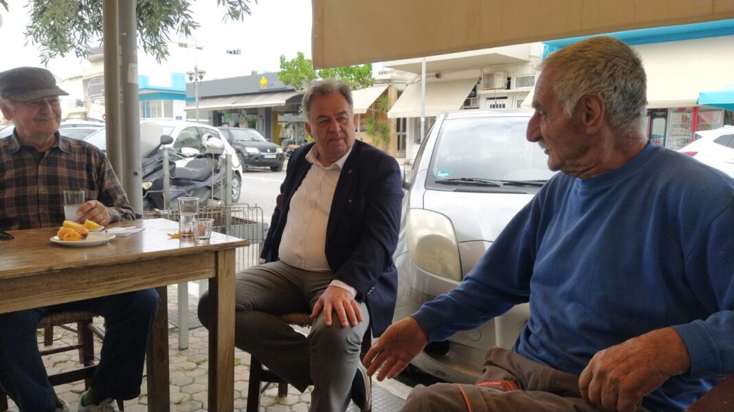 Γιώργος Λογιάδης: Ακούει τα προβλήματα και ενημερώνει για τις θέσεις του ΜέΡΑ25- Συμμαχία για τη Ρήξη