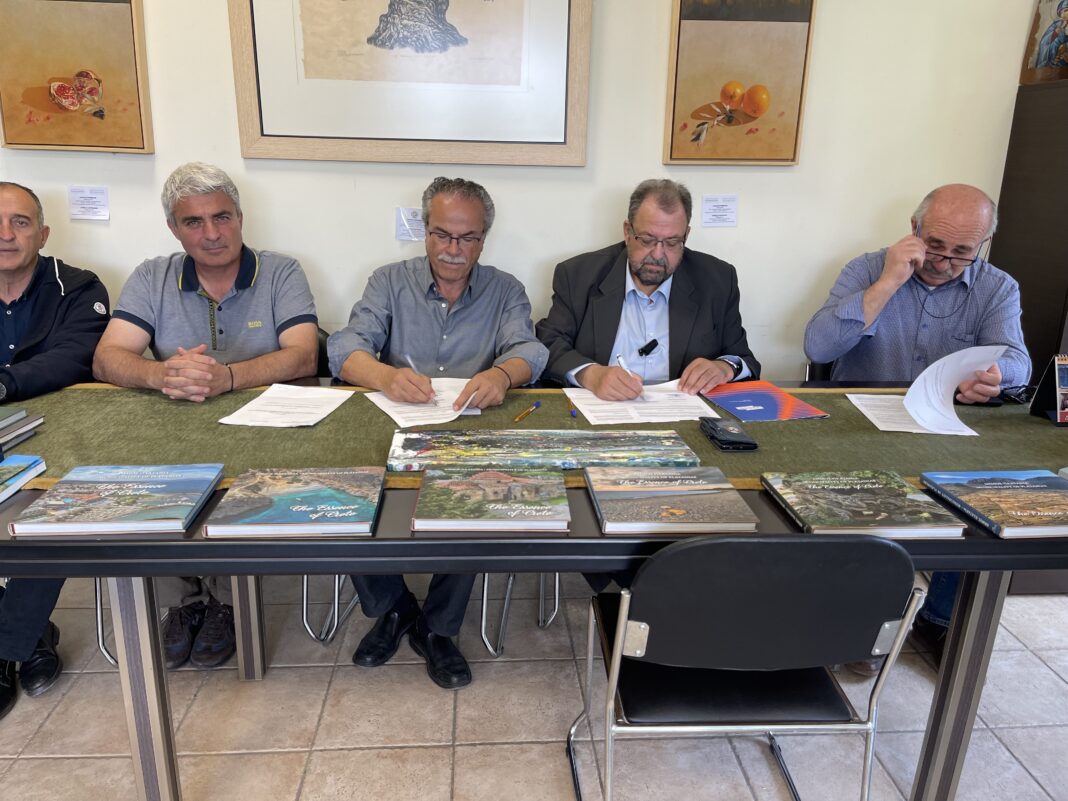 Υπογράφηκε η σύμβαση για την υπογειοποίηση του δικτύου ηλεκτροδότησης στη Δημοτική Κοινότητα Πλατανιά