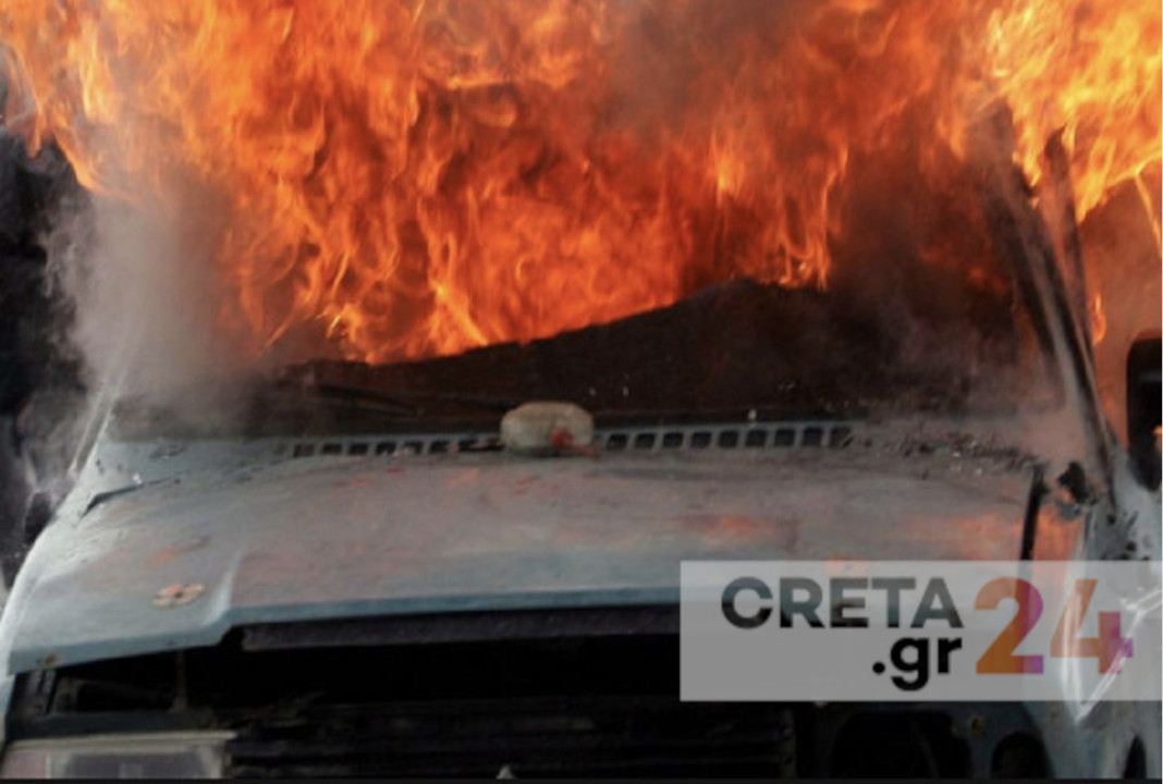 Κρήτη: Ολοκληρωτική καταστροφή στο αυτοκίνητο που «τυλίχθηκε» στις φλόγες