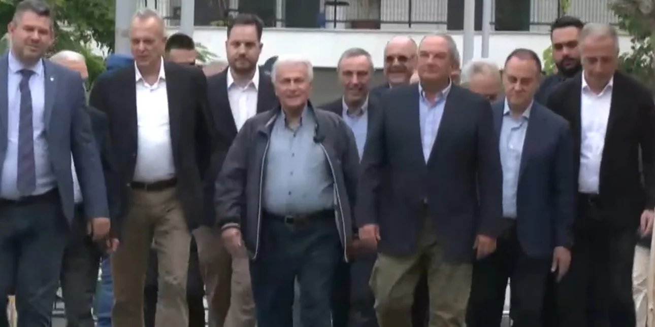 Ψήφισε ο πρώην πρωθυπουργός Κώστας Καραμανλής