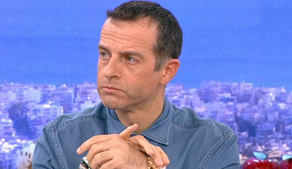 Άρης Καβατζίκης: «Δεν θα ξεχάσω ποτέ την εικόνα της μητέρας μου όταν χάσαμε τον αδερφό μου»