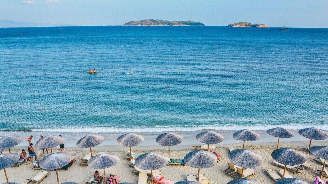 Κοινωνικός Τουρισμός: Πότε ξεκινούν οι αιτήσεις για 300.000 δικαιούχους