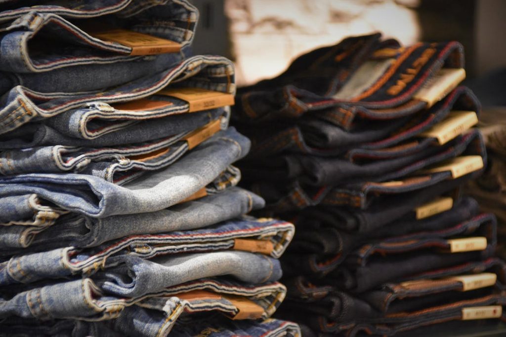 Κυκλική οικονομία: Προς απαγόρευση η καταστροφή απούλητων ρούχων στην ΕΕ