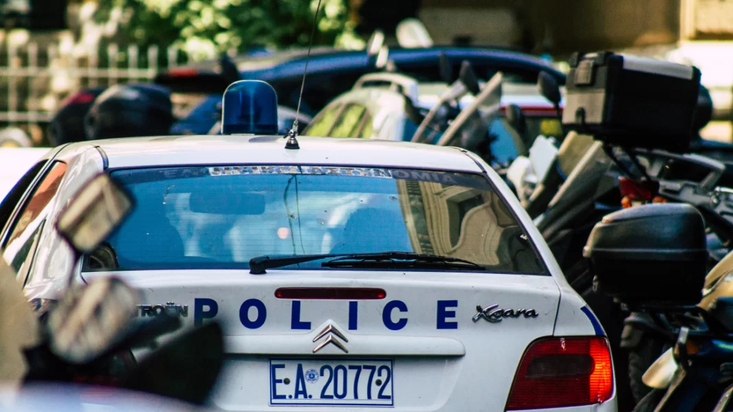 Ληστές εισέβαλαν σε εταιρεία χρησιμοποιώντας το… κλαρκ της και πήραν χρήματα, ζάχαρη και ηλιέλαιο!