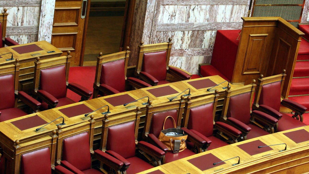 Exit poll: Ποια κυβέρνηση μπορεί να σχηματιστεί, σύμφωνα με τα αποτελέσματα