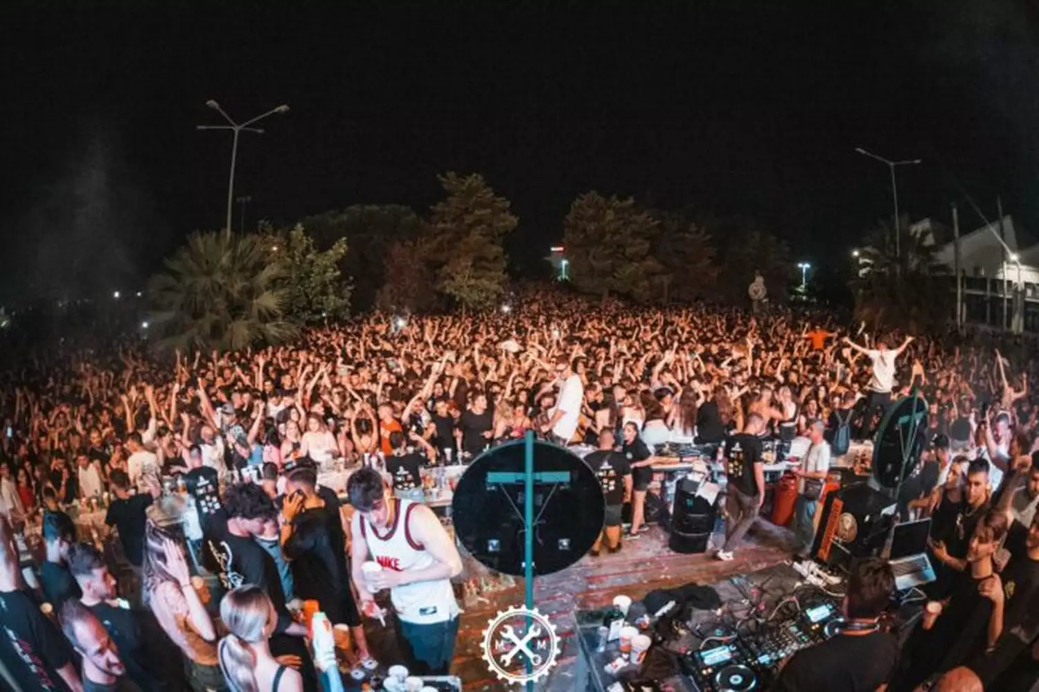 Έκλεψαν το ταμείο του πάρτι με τους 8.000 φοιτητές