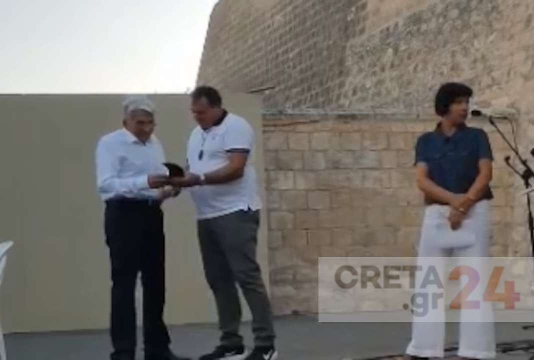 Τίμησαν τον εθελοντισμό στο πρόσωπο του Β. Αλεξάκη