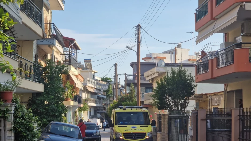 Κακουργηματικη δίωξη στη γυναίκα που μαχαίρωσε πισώπλατα τον σύζυγό της