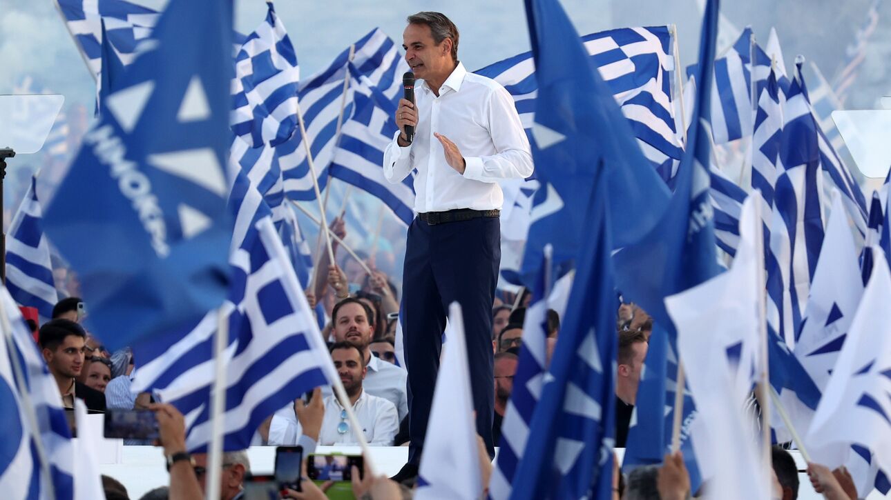 Μητσοτάκης στο Σύνταγμα: «Σύμμαχος ο ενθουσιασμός, αντίπαλος ο εφησυχασμός»