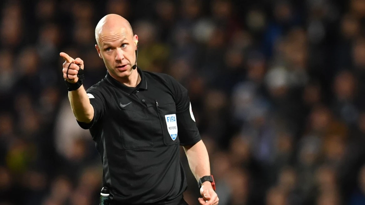 Τελικός Europa League: Έρευνα της UEFA για τις αποφάσεις του Άντονι Τέιλορ μετά τη διαμάχη με τον Μουρίνιο