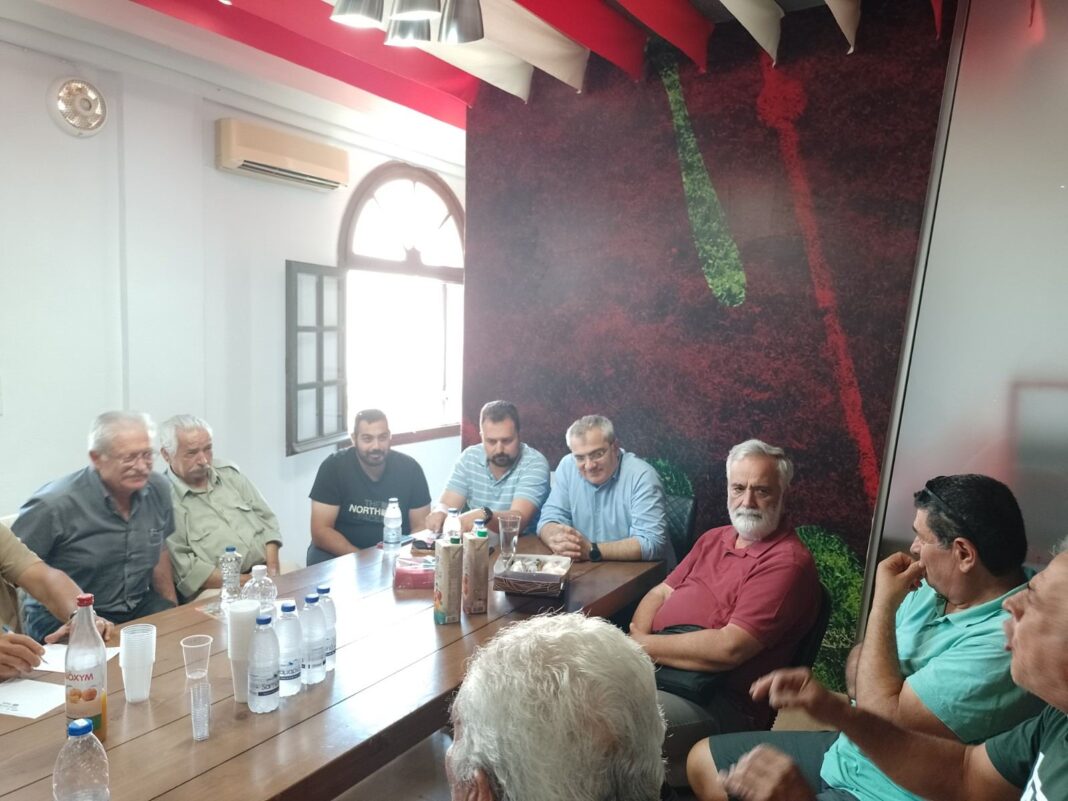 Συνάντηση κλιμακίου του ΚΚΕ με επικεφαλής τον Ευρωβουλευτή Κώστα Παπαδάκη με κατοίκους και φορείς του Πλατανιά