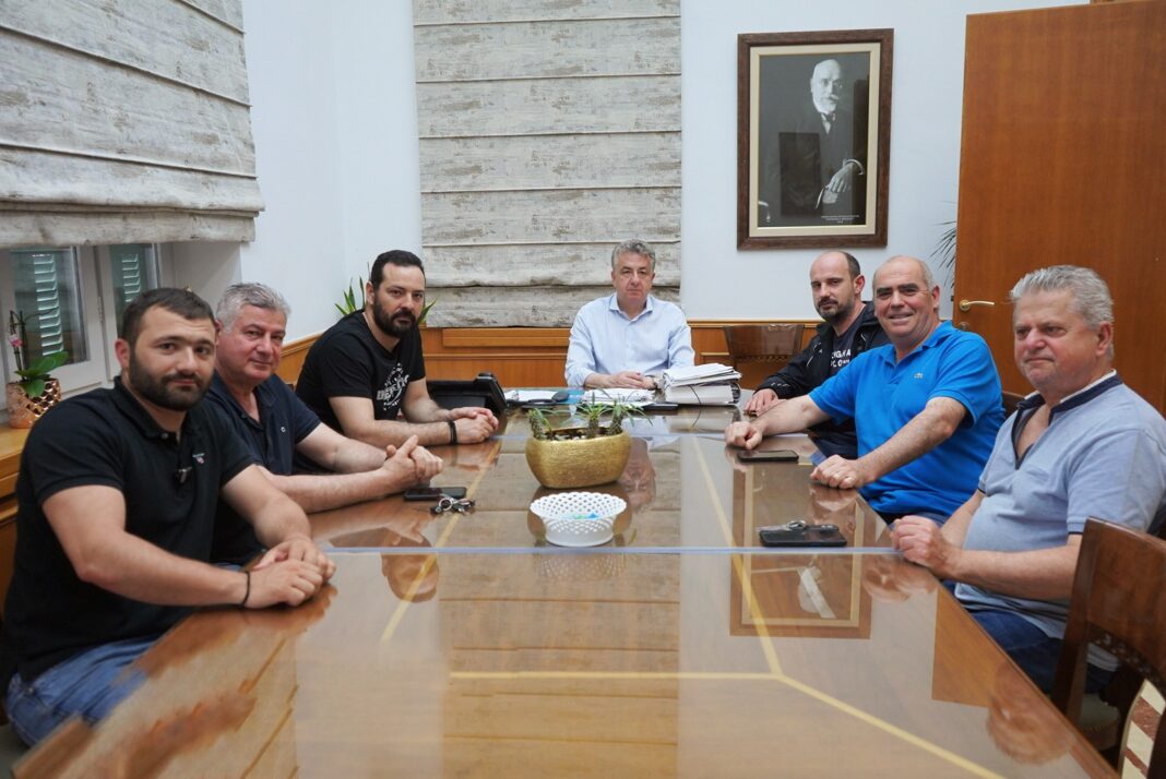 Συνάντηση Περιφερειάρχη Κρήτης με το νέο Δ.Σ. του Συνδέσμου Κρεοπωλών Ηρακλείου