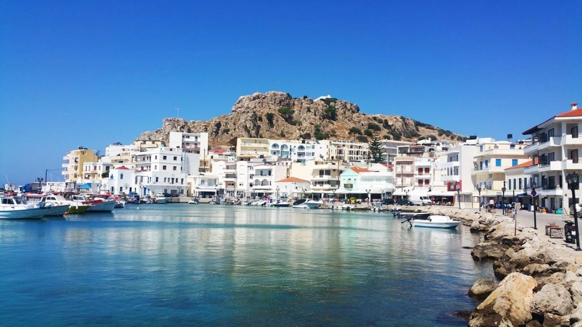 Η Κάρπαθος στα 8 ομορφότερα νησιά της Ευρώπης για τους Ελβετούς