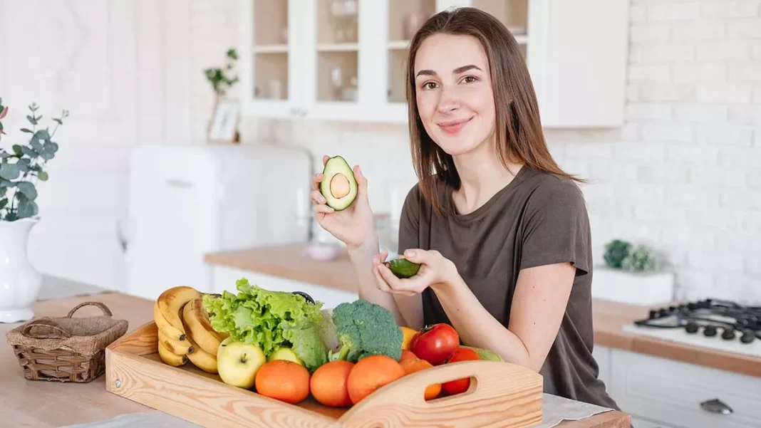 Bάλτε τη σεμαγλουτίδη στο πιάτο σας: Ποια τρόφιμα αδυνατίζουν με φυσικό τρόπο