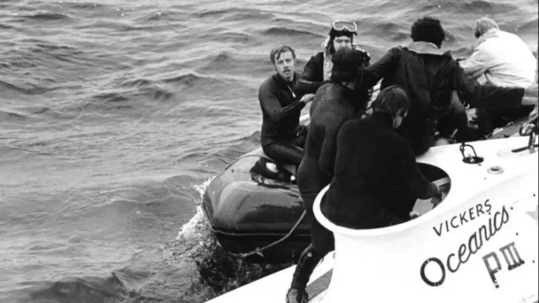 «Ήμασταν παγιδευμένοι σε βαθυσκάφος και είχαμε μόλις 12′ οξυγόνου» – Ο Ρότζερ Μάλινσον αφηγείται τη διάσωσή του