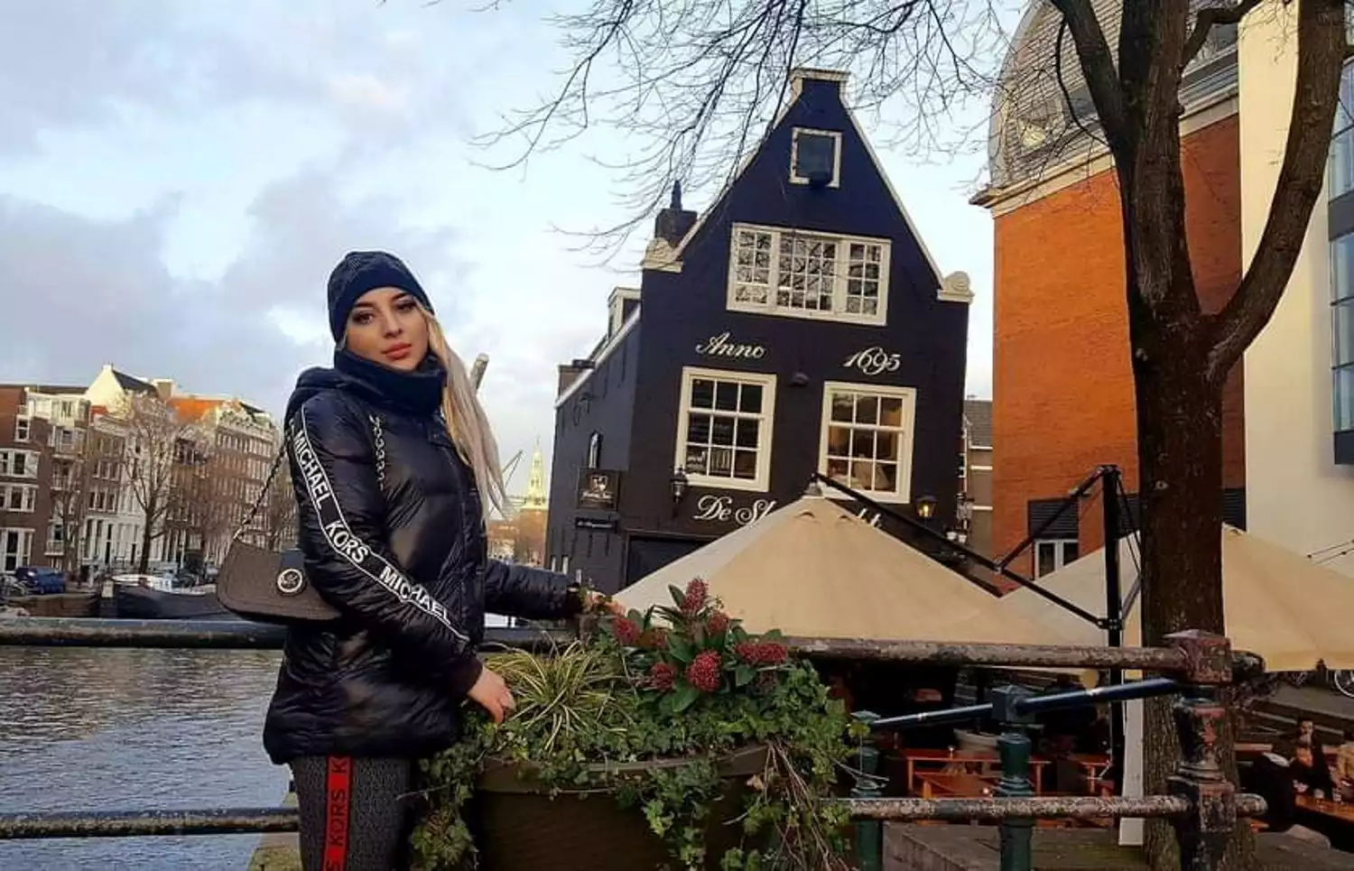 «Η 27χρονη ήρθε μόνη και μάλλον εδώ γνωρίστηκε με τους 5 αλλοδαπούς» λέει ο ιδιοκτήτης του μίνι μάρκετ