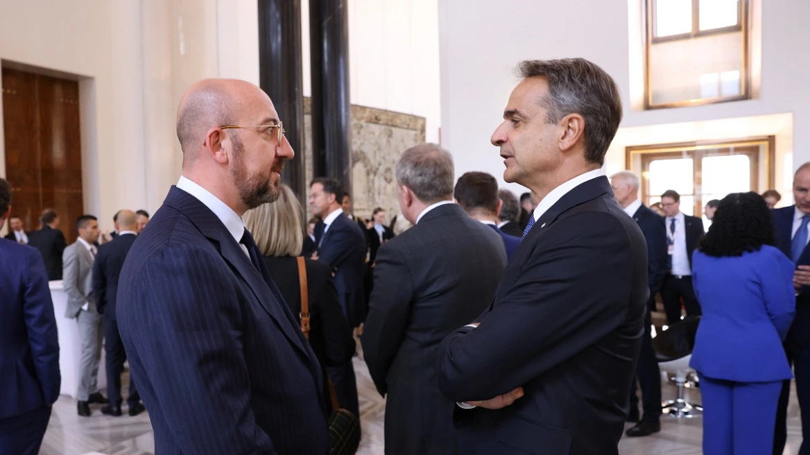 «Συγχαρητήρια και καλή δύναμη Κυριάκο» το μήνυμα στα ελληνικά του Σαρλ Μισέλ στον Μητσοτάκη
