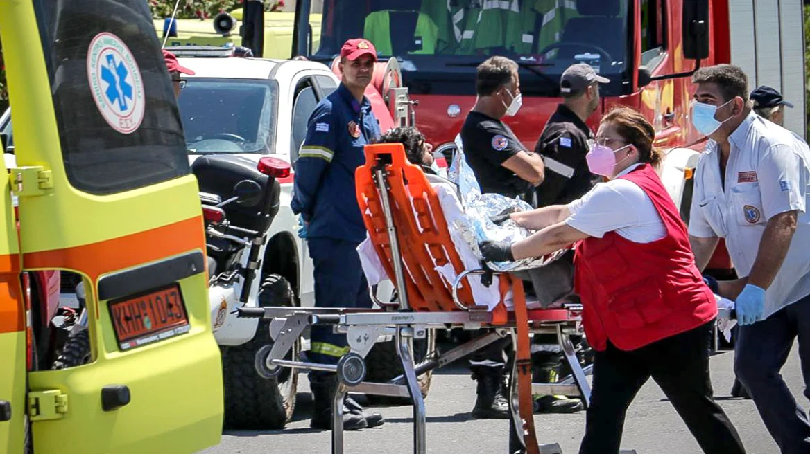 Ναυάγιο στην Πύλο: «Έβλεπα μόνο άντρες στη θάλασσα, γυναίκες και παιδιά ήταν κλειδωμένοι