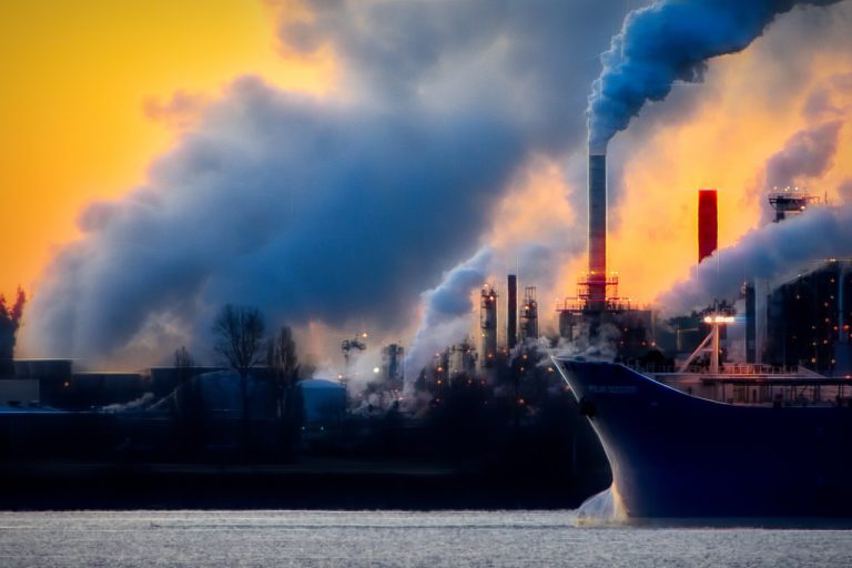 Κλιματική αλλαγή: «Βήμα σημειωτόν» οι μεγάλες εταιρείες για τον περιορισμό της υπερθέρμανσης του πλανήτη