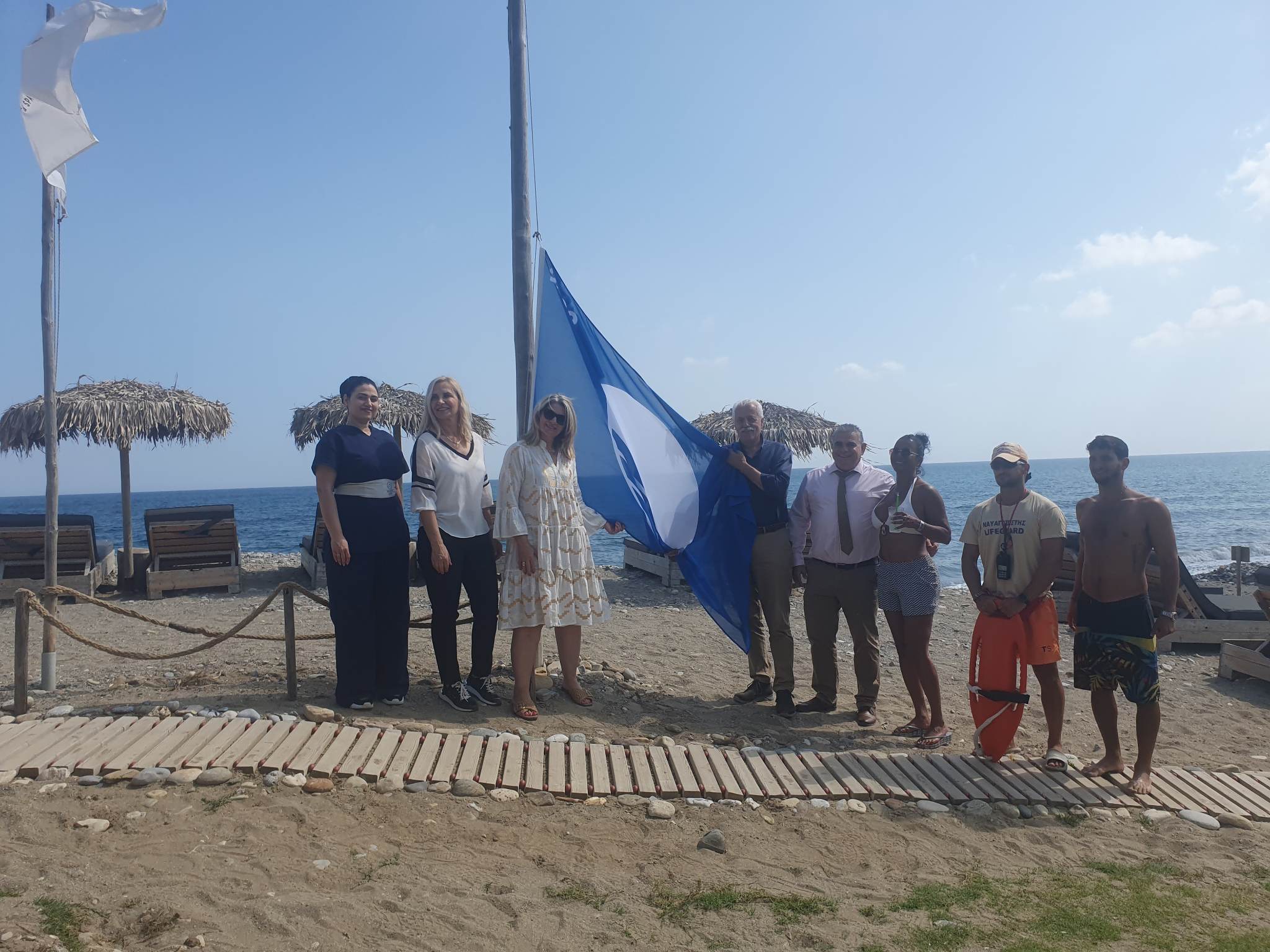 Ανάρτηση 1ης Γαλάζιας Σημαίας 2022 στο Δήμο Αποκορώνου