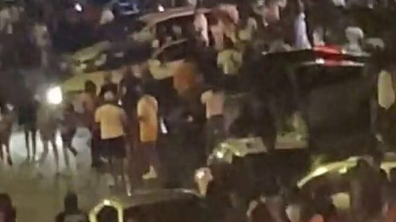 ΗΠΑ: Πυροβολισμοί κατά πλήθους στο Ιλινόις – Πληροφορίες για νεκρούς