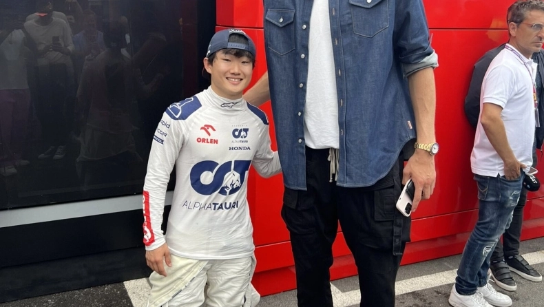 F1 – Η viral φωτογραφία του Γιούκι Τσουνόντα με τον κατά 62 εκατ. ψηλότερό του αθλητή
