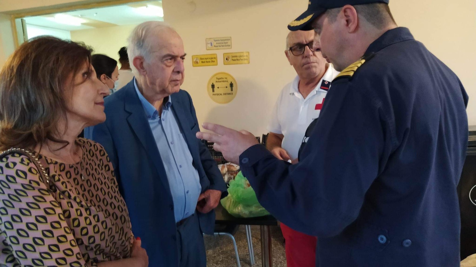 Ηράκλειο: Στον χώρο που φιλοξενούνται οι πρόσφυγες ο Δήμαρχος