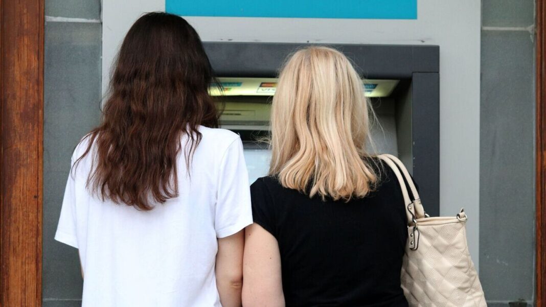 Αυξήσεις μισθών και μειώσεις φόρων – Όλοι οι κερδισμένοι των νέων μέτρων