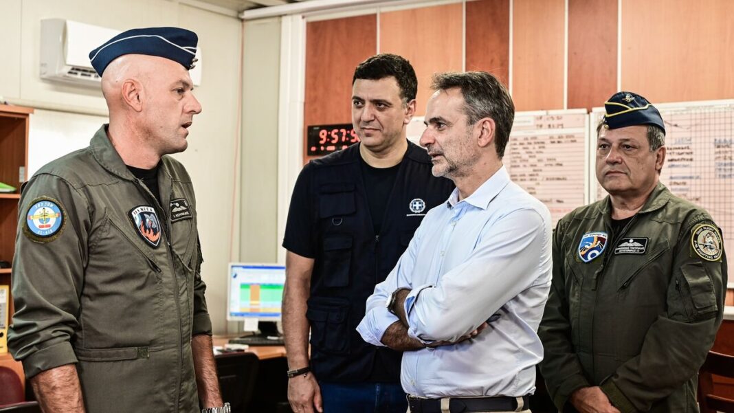 Συγχαρητήρια του πρωθυπουργού στις δυνάμεις αεροπυρόσβεσης: «Σας είμαστε υπόχρεοι»
