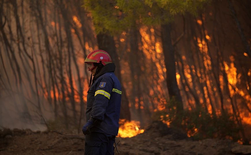 Προειδοποίηση από στέλεχος της NASA: Όταν μια φωτιά εξελιχθεί σε «mega fire» είναι σχεδόν αδύνατο να τεθεί υπό έλεγχο