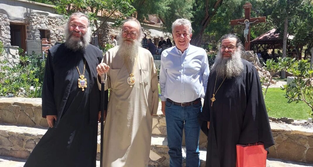 Στην Ιερά Μονή Κουδουμά ο Περιφερειάρχης Κρήτης