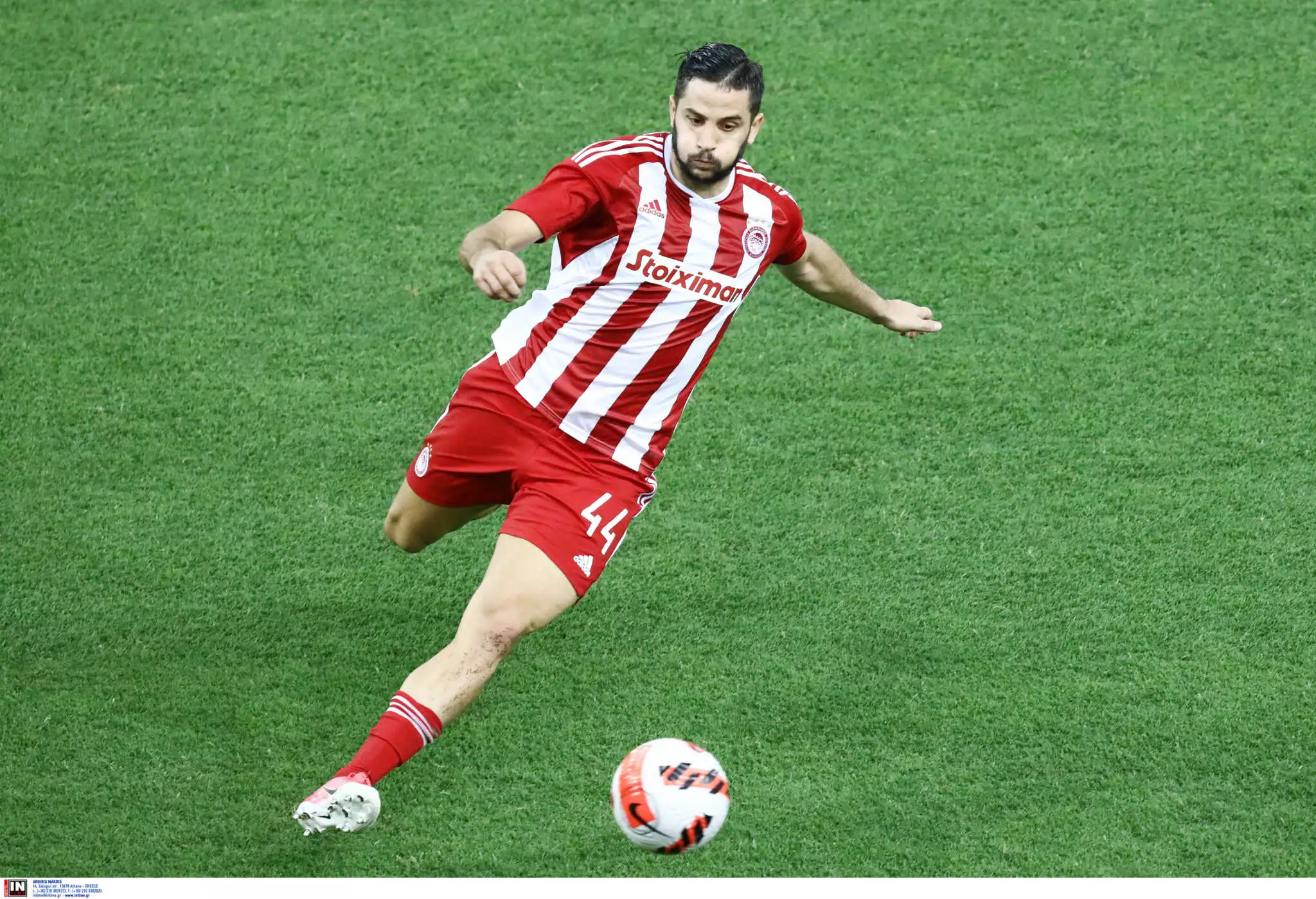 Ο Κώστας Μανωλάς τελειώνει από την Αλ Σάρτζα