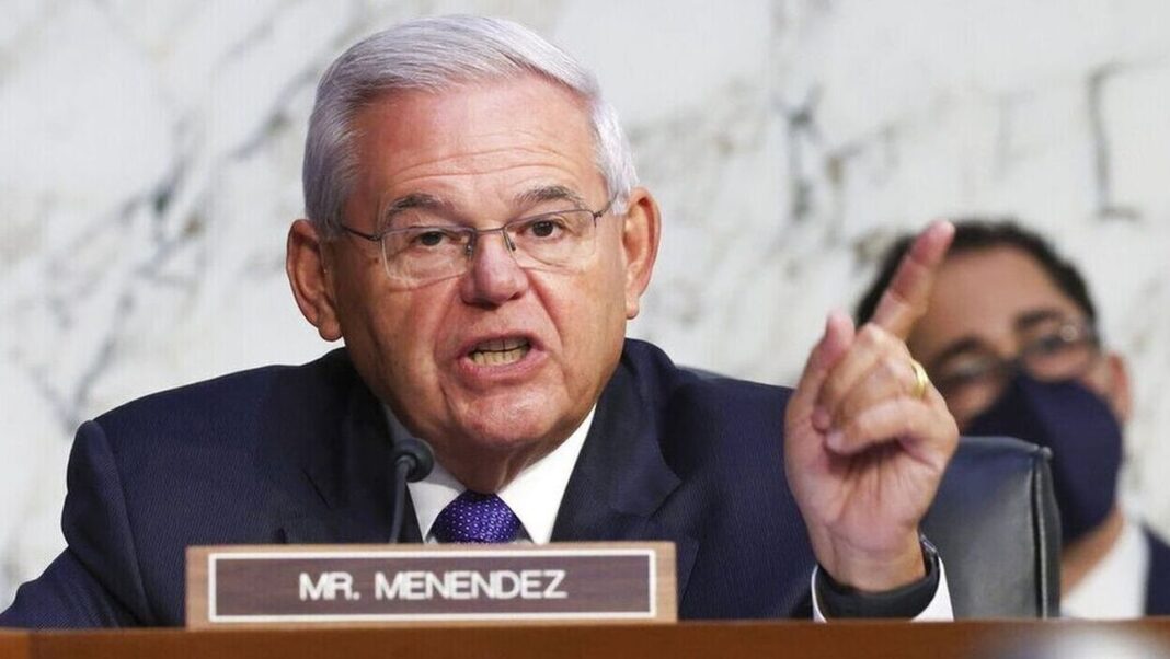 Mενέντεζ: «Να ενισχυθεί η ασφάλεια της Ελλάδας» – Τι είπε για την πώληση F-16 στην Τουρκία