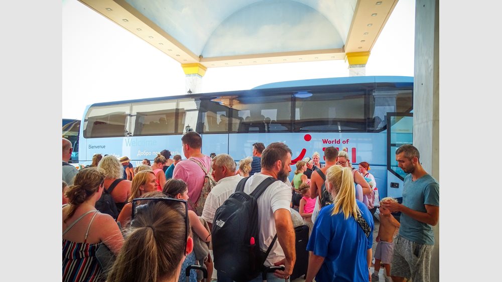 Βαθαίνει το πλήγμα για τον τουρισμό της Ρόδου