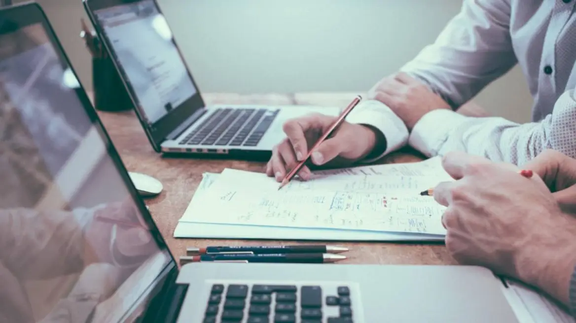 Παροχές σε είδος από επιχειρήσεις προς εργαζόμενους – Ποιες είναι αφορολόγητες και σε ποιο ύψος