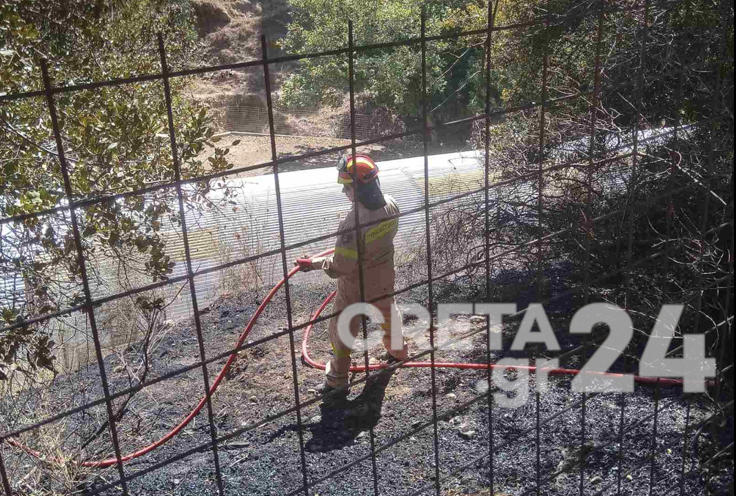 Κρήτη: Έκανε εργασίες με ηλεκτροσυγκόλληση και «λαμπάδιασε» το χωράφι