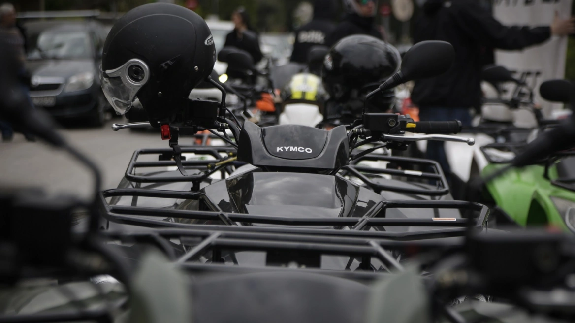 Τραγικός θάνατος για 19χρονο: Τον καταπλάκωσε η «γουρούνα» που οδηγούσε